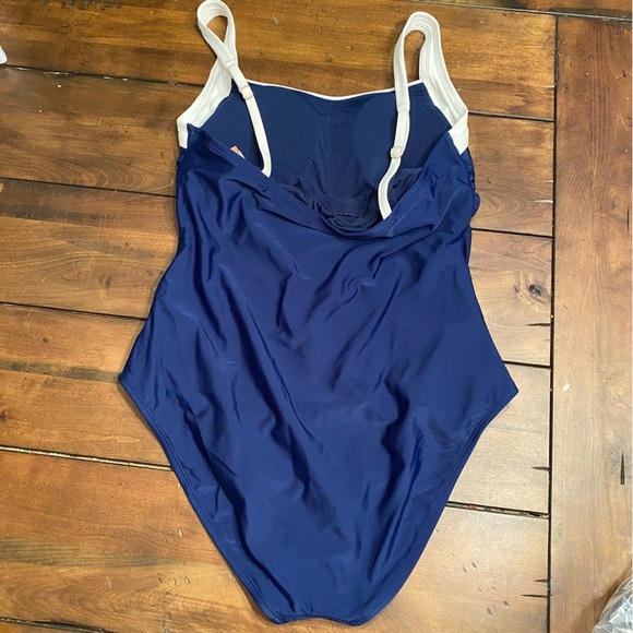 Shade & Shore NWT Navy and White One Piece Swimsuit Full Coverage Women’s Large - Picture 4 of 4